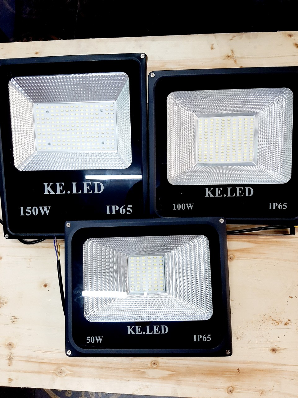 Đèn Pha led HAT Nhiều Bóng Siêu Sáng Siêu Chống Nước 20w