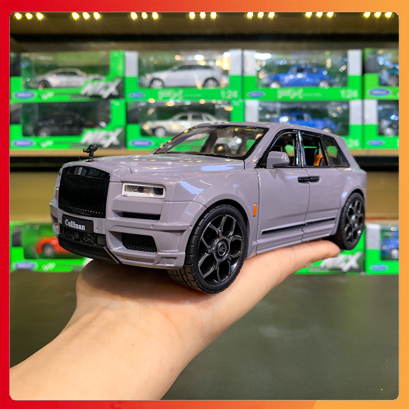 Mô hình xe rolls royce cullinan tỉ lệ 1:20 xlg