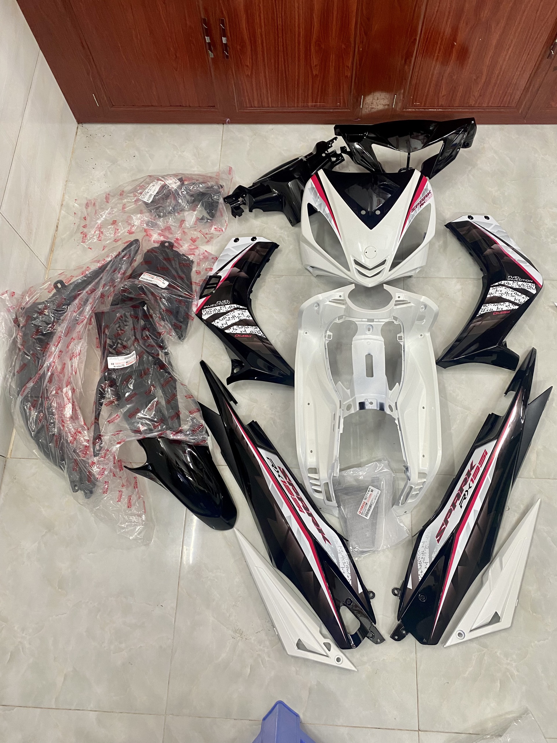 Full bóng ex135 đời 2010 + tem in rời