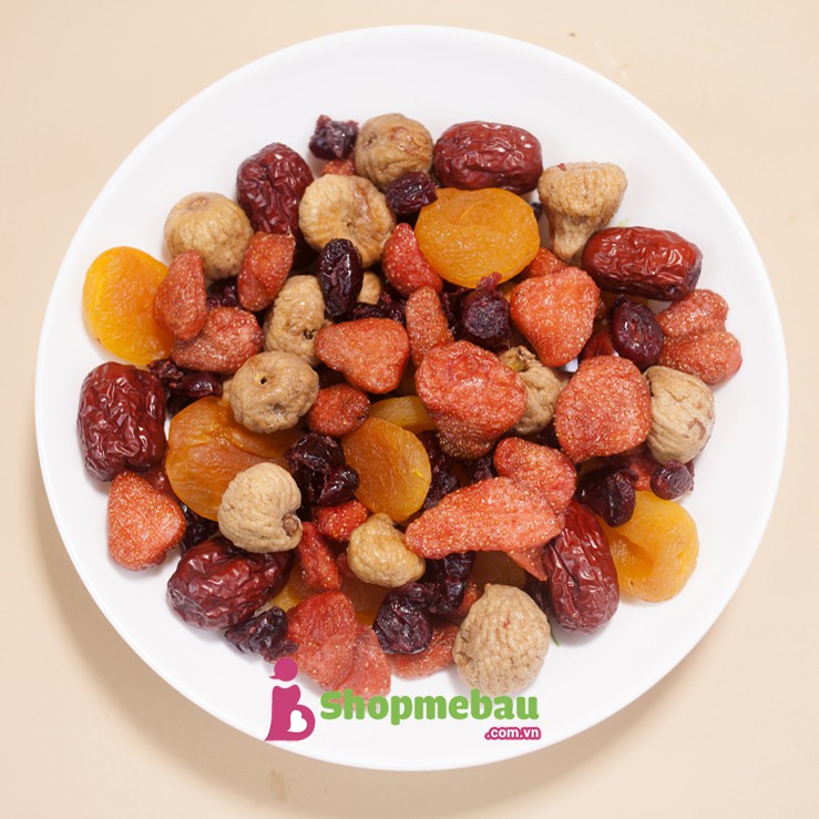 Mix fruit 5 quả mọng (dâu tây + nho khô + việt quất + mơ sấy + chà là)