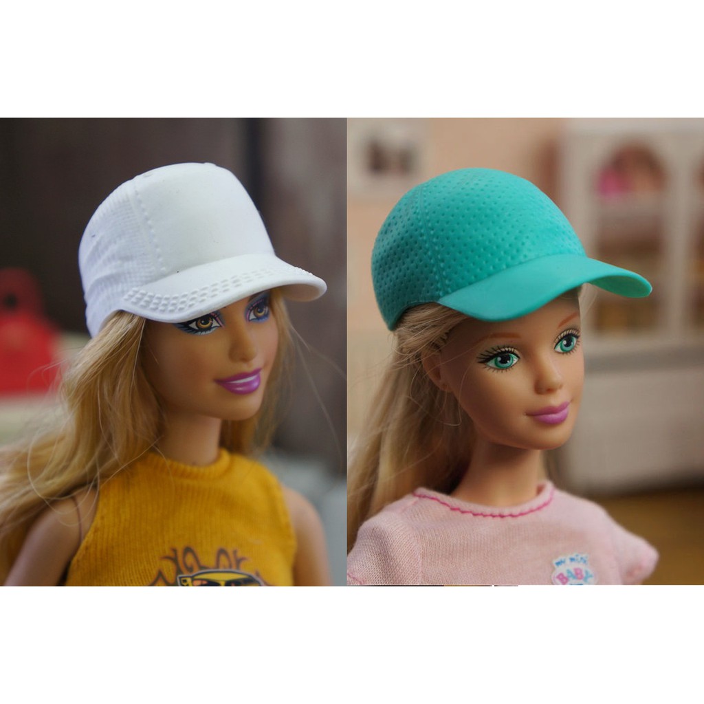 Nón nhựa cho búp bê barbie