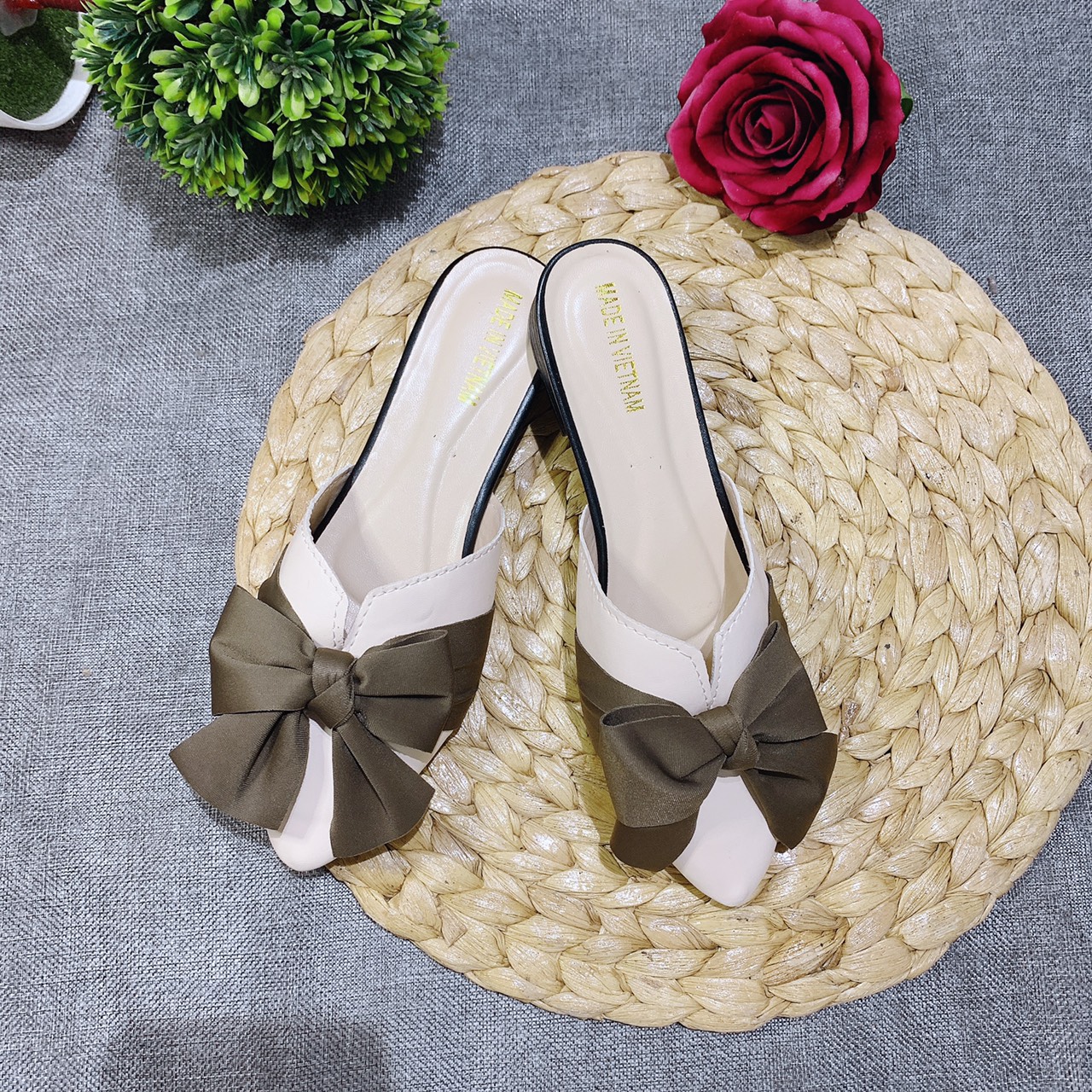 DÉP SỤC NƠ MŨI NHỌN GIÁ RẺ -MÃ 272