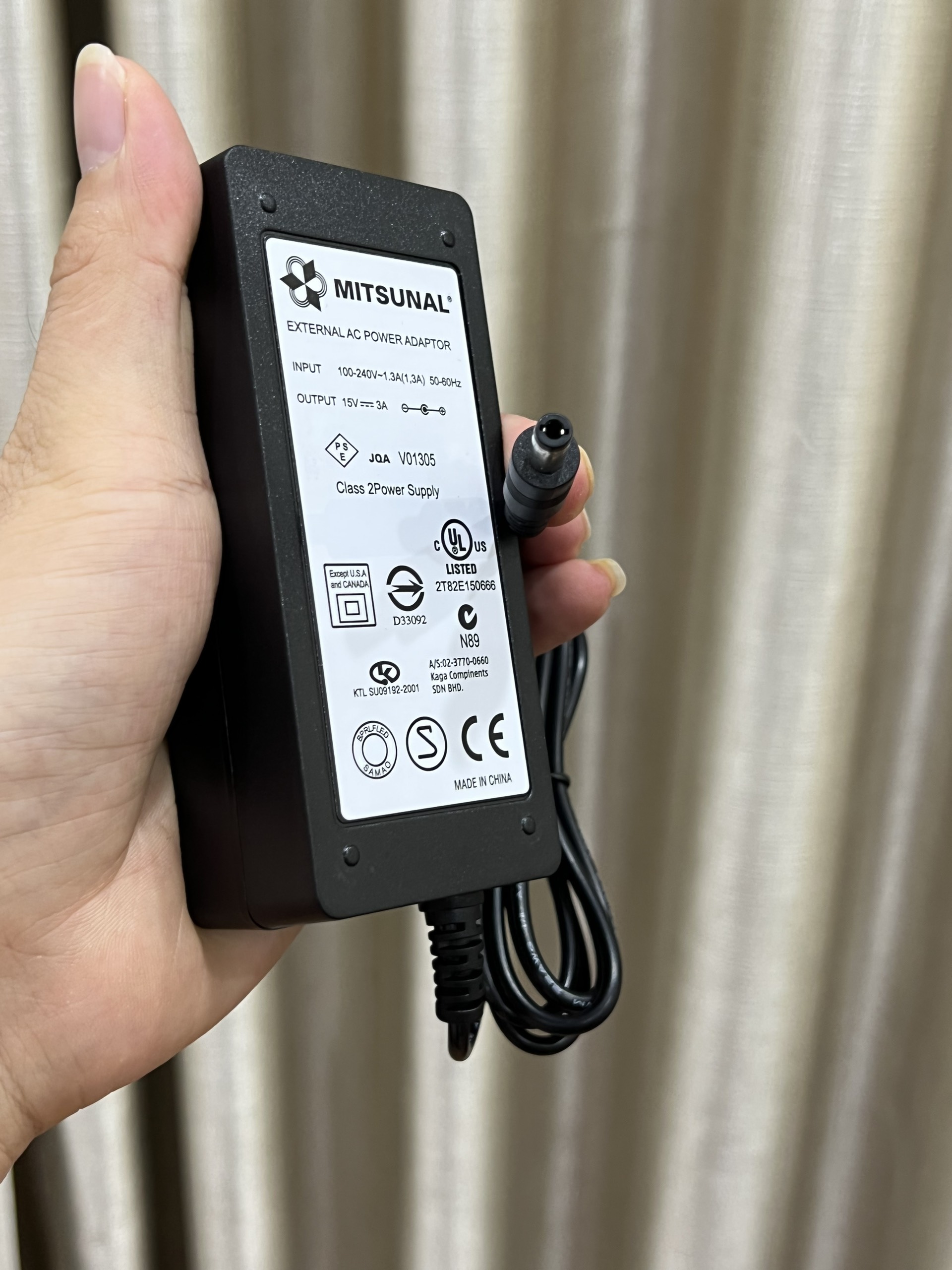 Sạc loa kéo 15v 3a