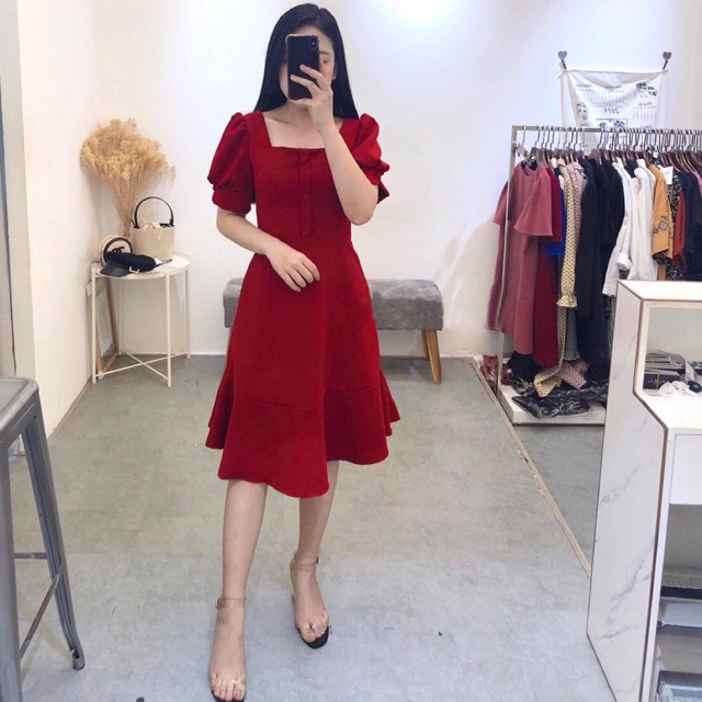 Đầm dỏ đuôi cá, nút bọc ms72