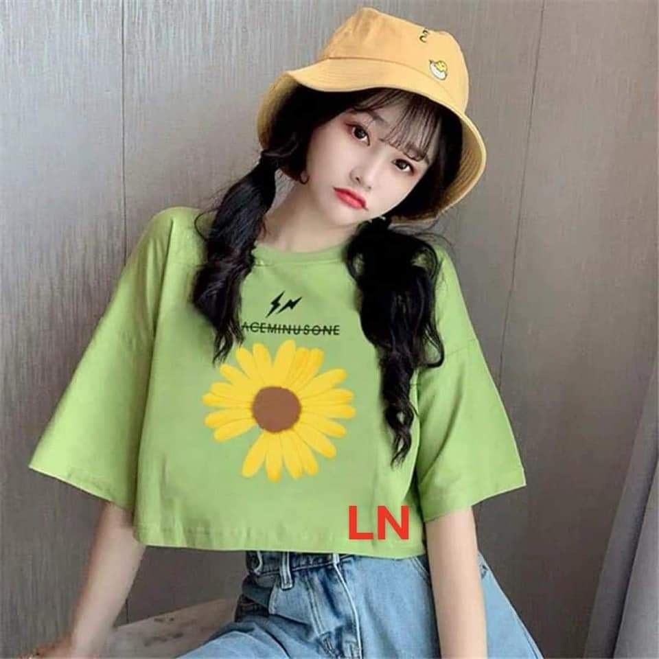 Áo croptop nữ in hình hoa tia sét rất dễ thương