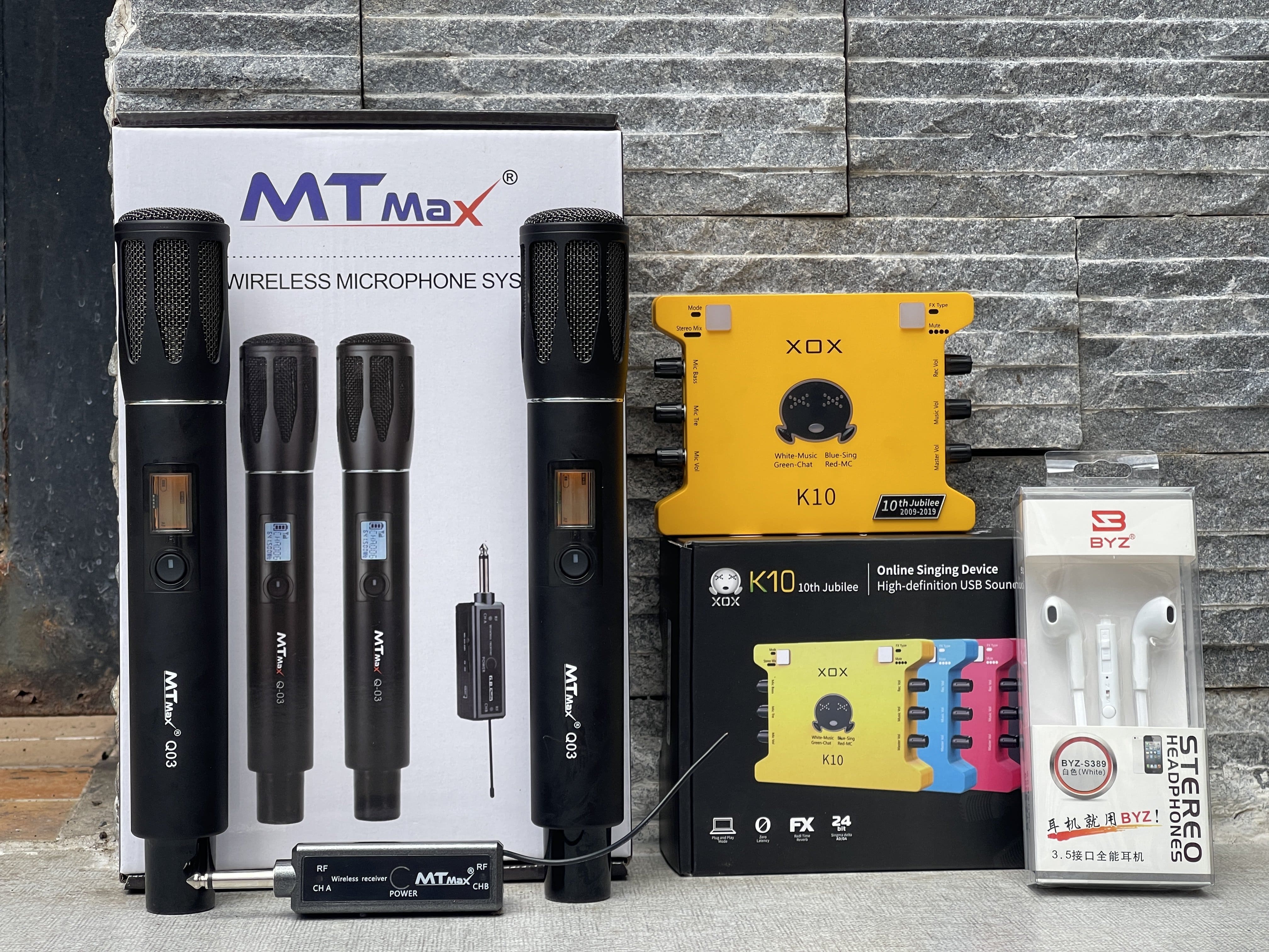 Combo Soundcard K10 + Micro Q03. Tặng tai nghe byz hỗ trợ hát karaoke live stream, bigo âm thanh chuẩn phòng thu. Bảo hành 12 tháng