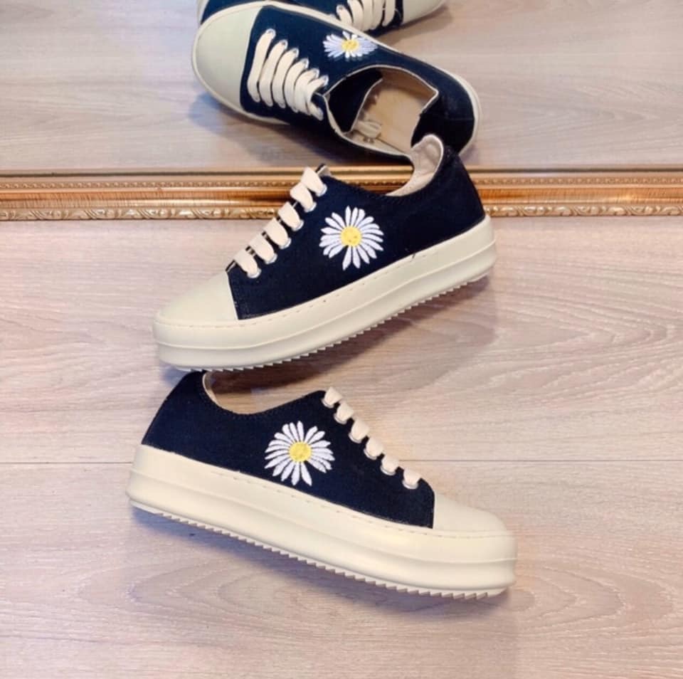 Giầy nữ cao cổ sneaker hoa cúc thời trang trẻ