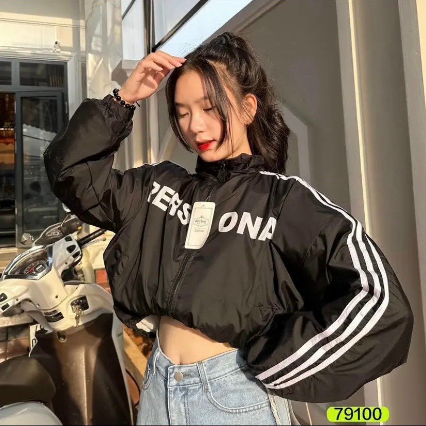 Áo khoác dù croptop form lửng siêu cá tính phối 3 sọc tay sành điệu.tp