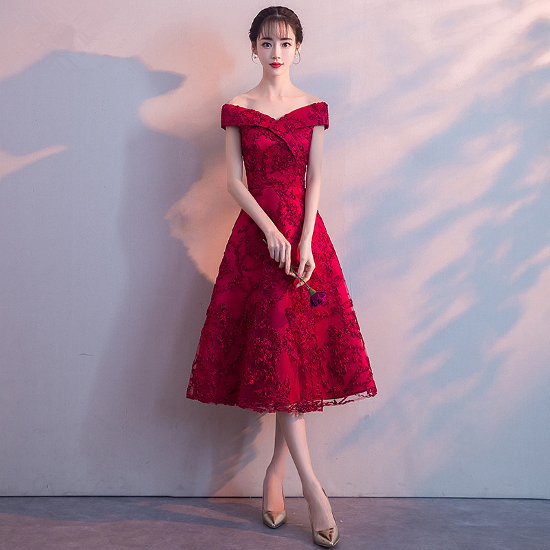 Ngoài Vai Cô Dâu Bánh Mì Nướng Dress2022New Mùa Hè Sang Trọng Đỏ Trung Dài Váy Cưới Váy Ngắn Cho Nữ