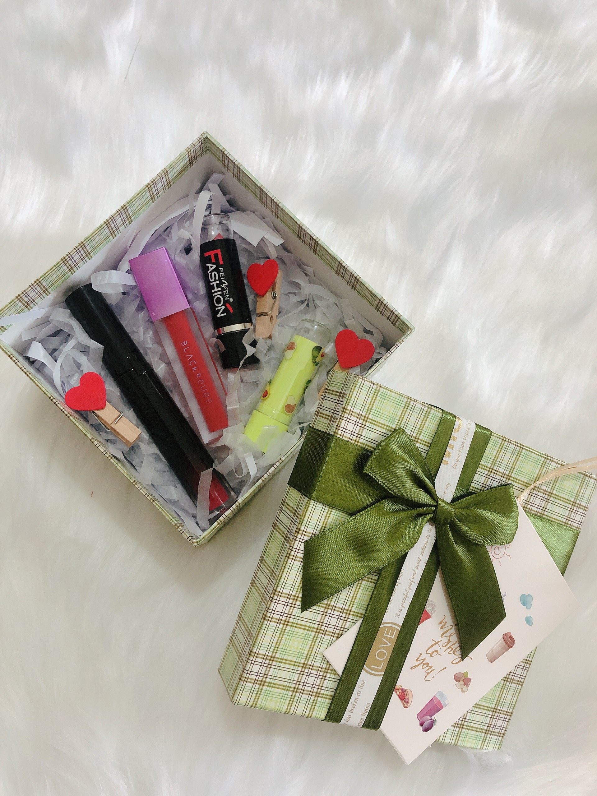 QUÀ TẶNG ĐẶC BIỆT DÀNH TẶNG BẠN GÁI NGÀY LỄ - KỈ NIỆM