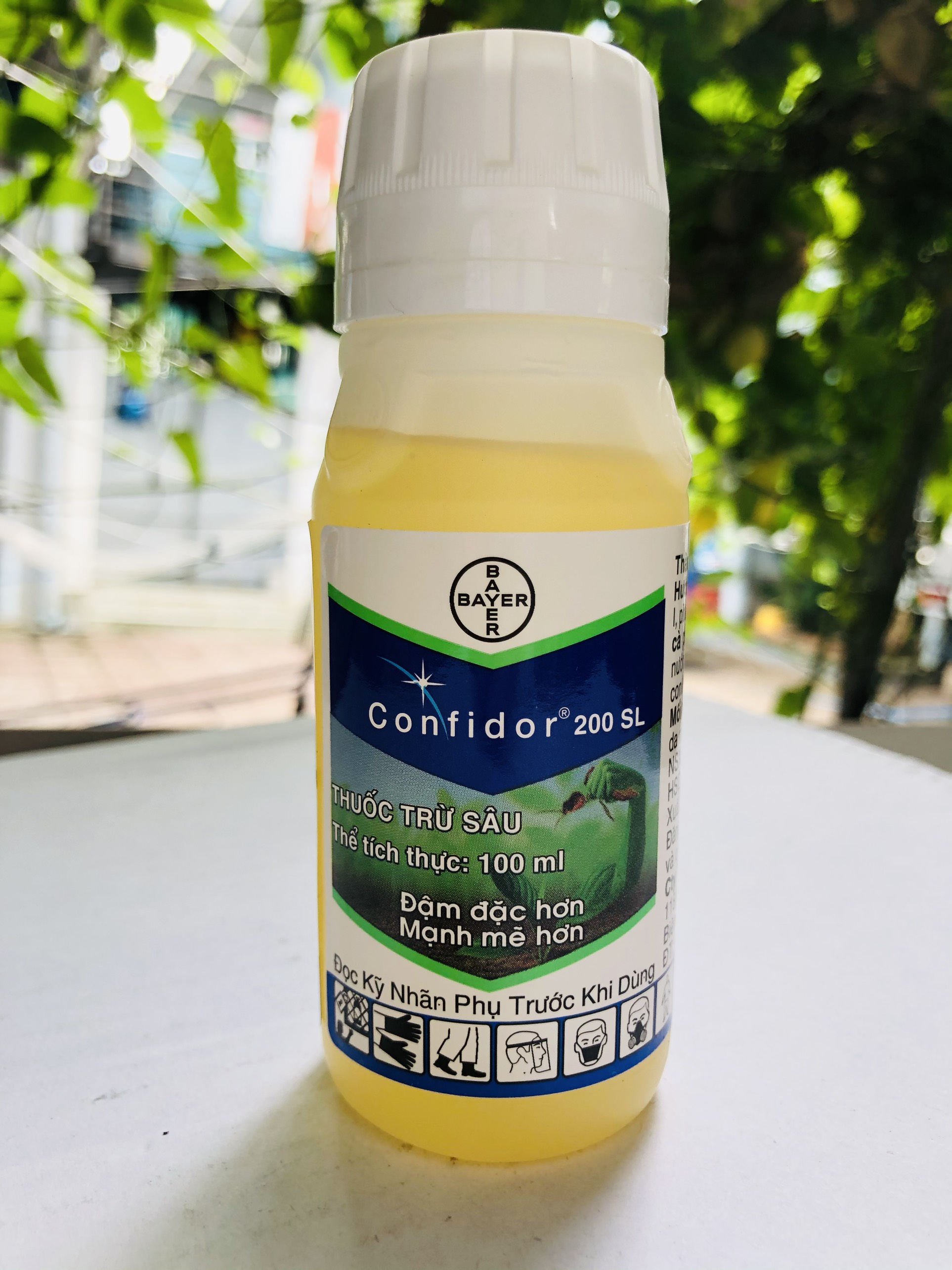 Confidor 200sl - trừ rầy rệp sáp bõ trĩ trên cây kiểng