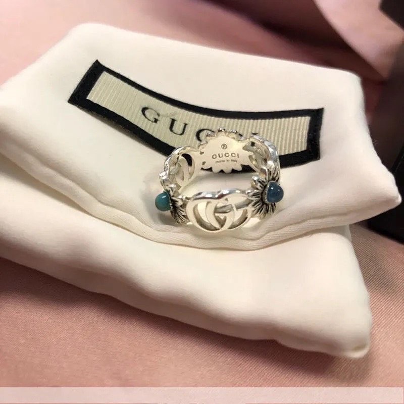 Ảnh thật Nhẫn .Gucci. 2021 hoa cúc trái tim