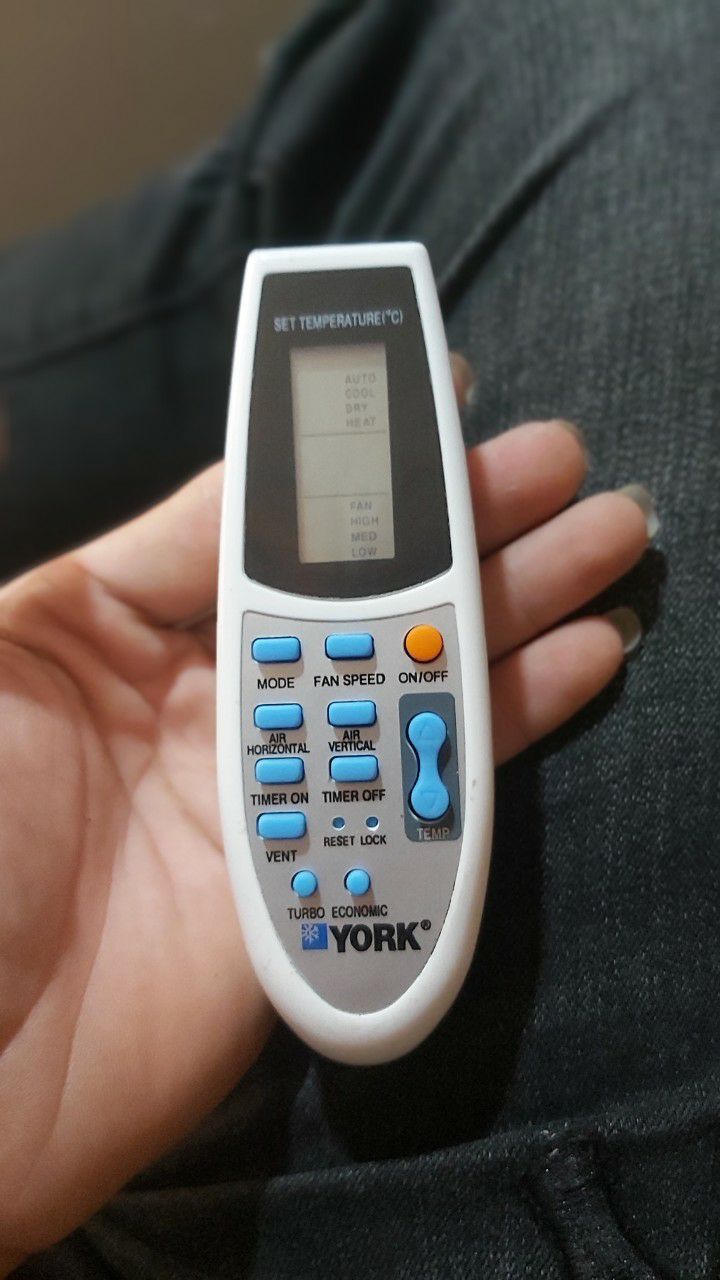 Khiển điều hòa york