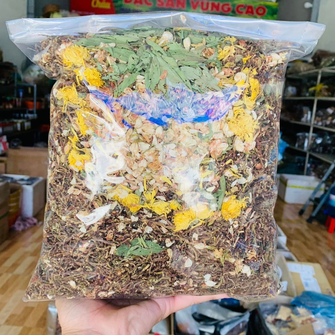 Trà sơn mật hồng sâm Sapa loại 1 (1kg) mix hoa nhài, cỏ ngọt, cúc vàng giúp giải độc, mát gan, ngủ ngon