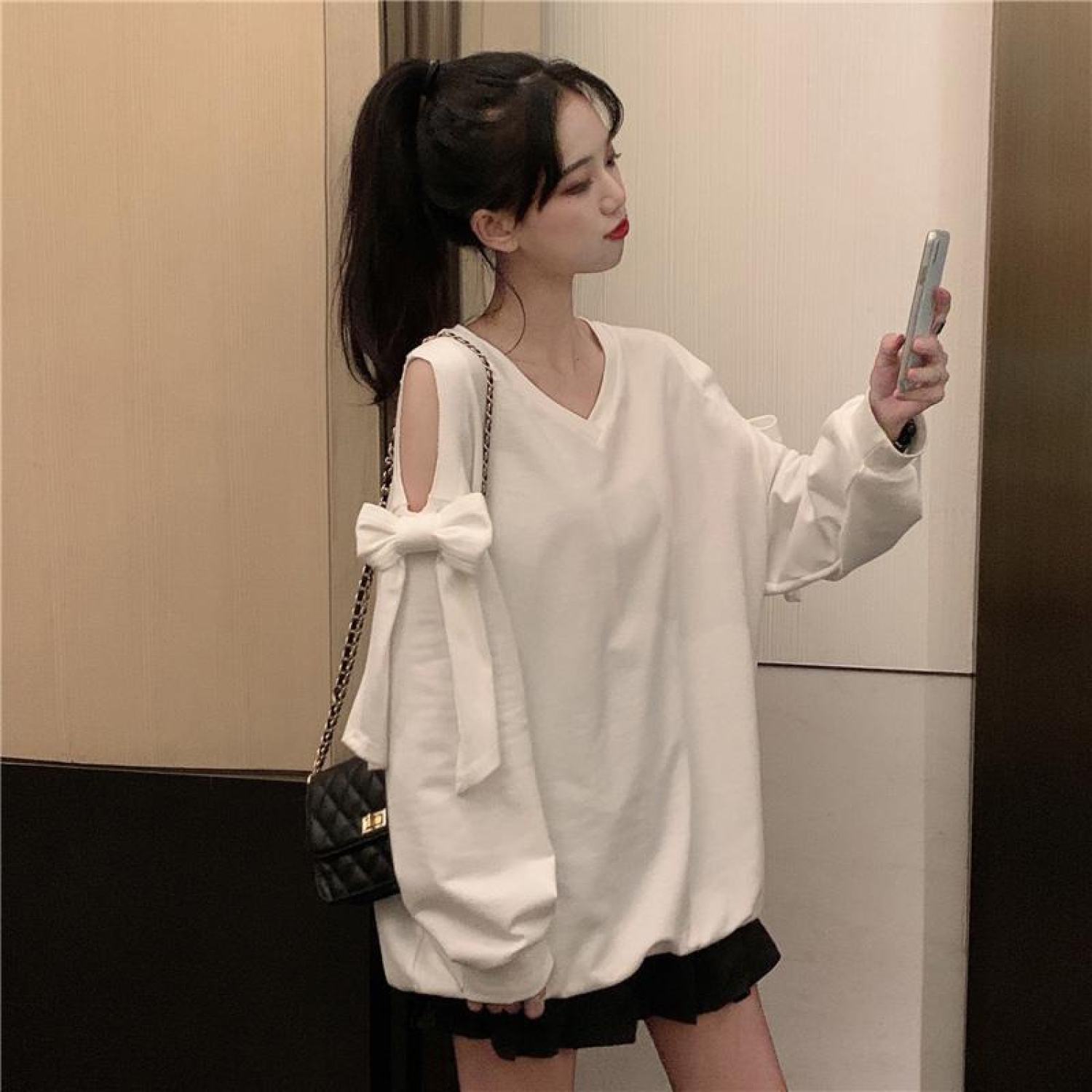 SUA004 Áo sweater thun cổ V đen trắng tay bồng khoét vai nơ babydoll cute thu đông thời trang nữ tính bánh bèo tiểu thư