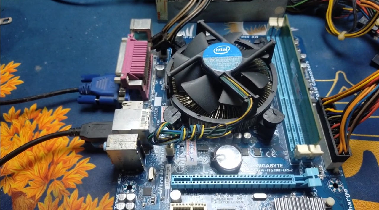 - h61m-ds2 nâng cấp pc học online - main h61m ds2- cpu i3 3240 ram 4gb - bảo hành 1 năm 1 đổi 1
