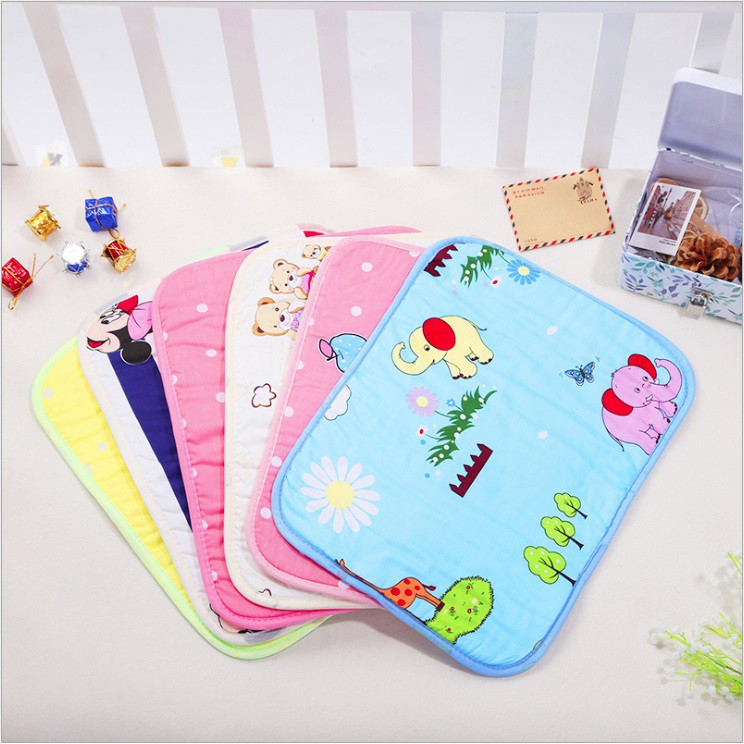 Chiếu lót 3 lớp chống thấm cho bé 25x35cm