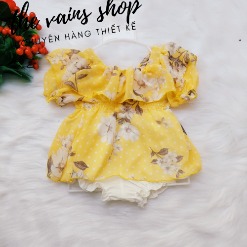 Quần áo bé gái set ao vàng voan bè cổ quần lụa trắng 8-24kg