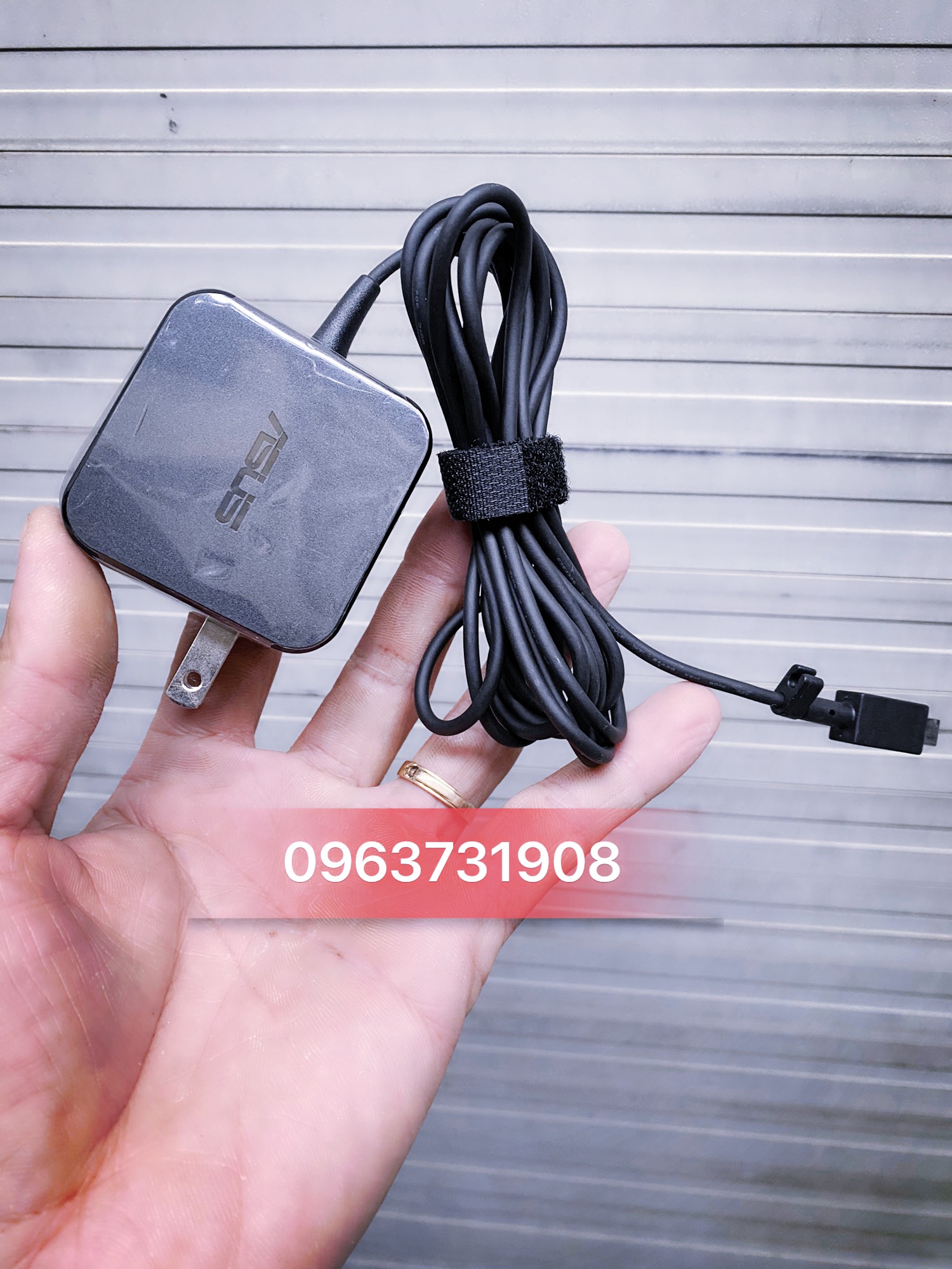 Sạc laptop asus x205t x205ta 19v-1.75a hàng tháo máy asus