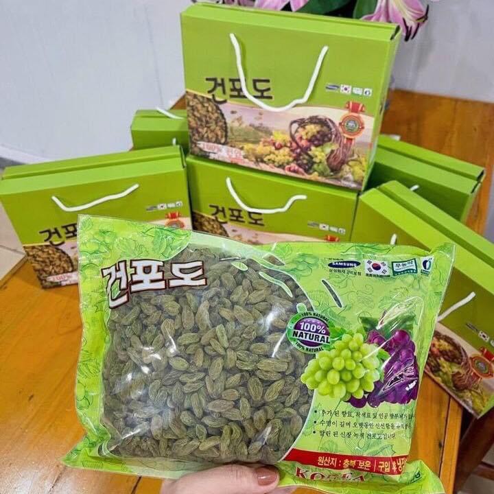 1kg nho khô xanh- ngọt dịu, màu tự nhiên - Nho hộp Hàn Quốc 1kg