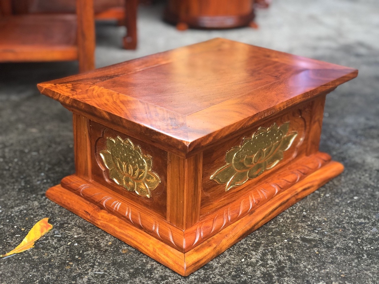 Kệ kê tượng phật