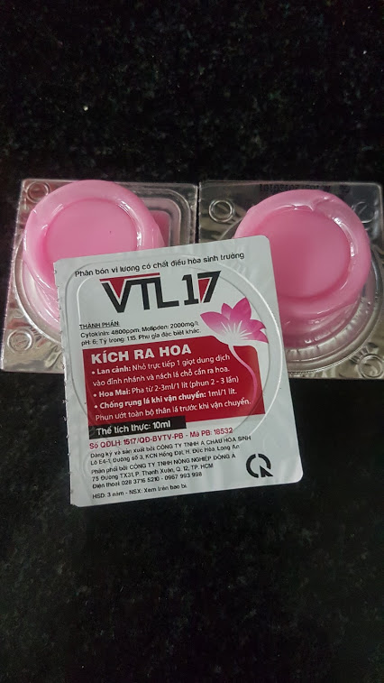 2 LỌ DUNG DỊCH RA HOA NHỎ GIỌT VTL 17 - 10ML