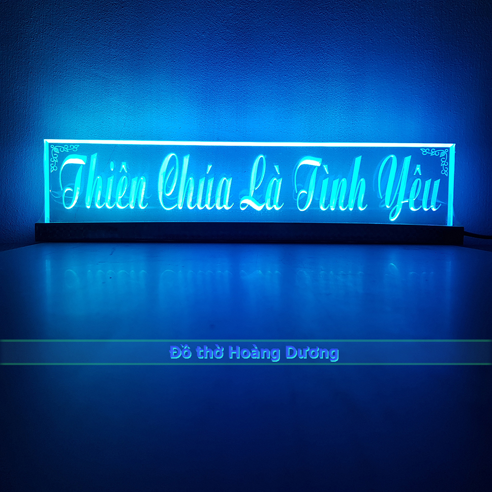 Chữ điện Thiên Chúa Là Tình Yêu - Đèn Led đổi màu tự động có điều khiển