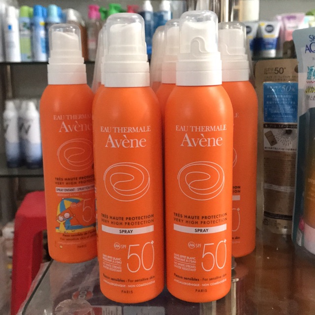 Xịt chông nắng Avene Tres haute protection SPF50 spray