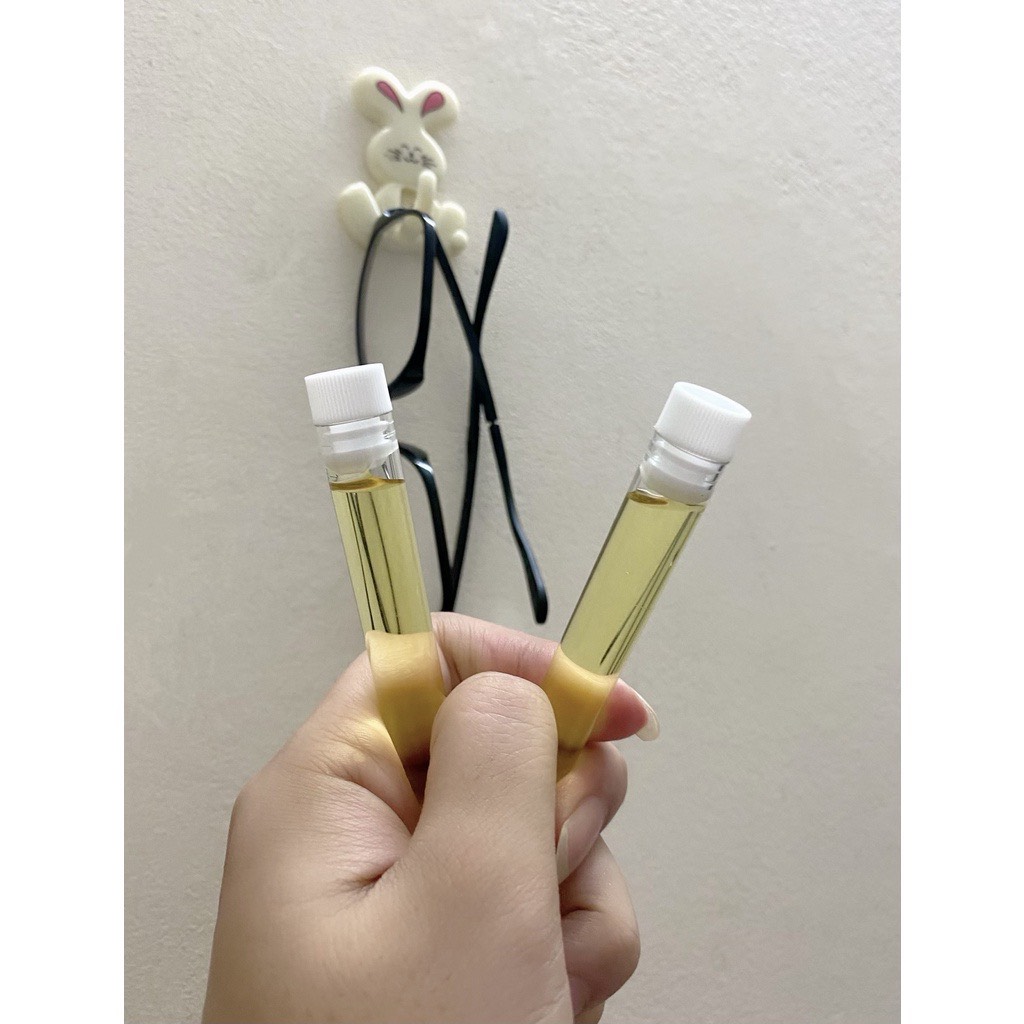 Nhụy Hoa Nghệ Tây - Serum dưỡng da mặt Chăm sóc da Tinh chất thu nhỏ lỗ chân lông trên khuôn mặt Chăm sóc da Cao Lá Nam