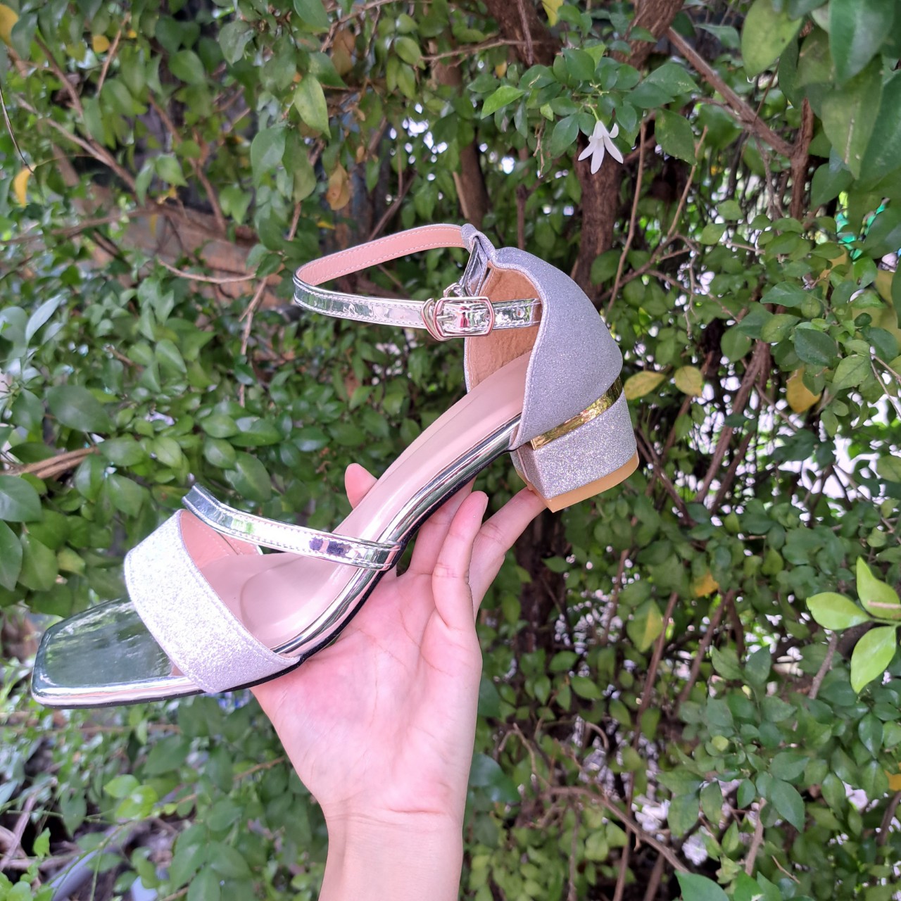 [HCM]giày xăng đan cao gót  nữ big size size lớn số lớn ngoại cỡ size to 40 41 42 43 quai ngang cao 3 phân