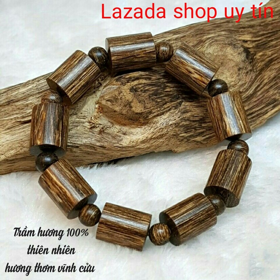 Vòng tay gỗ trầm hương sánh chìm đốt trúc 12 ly.bảo hành sản phẩm và mùi thơm vĩnh viễn