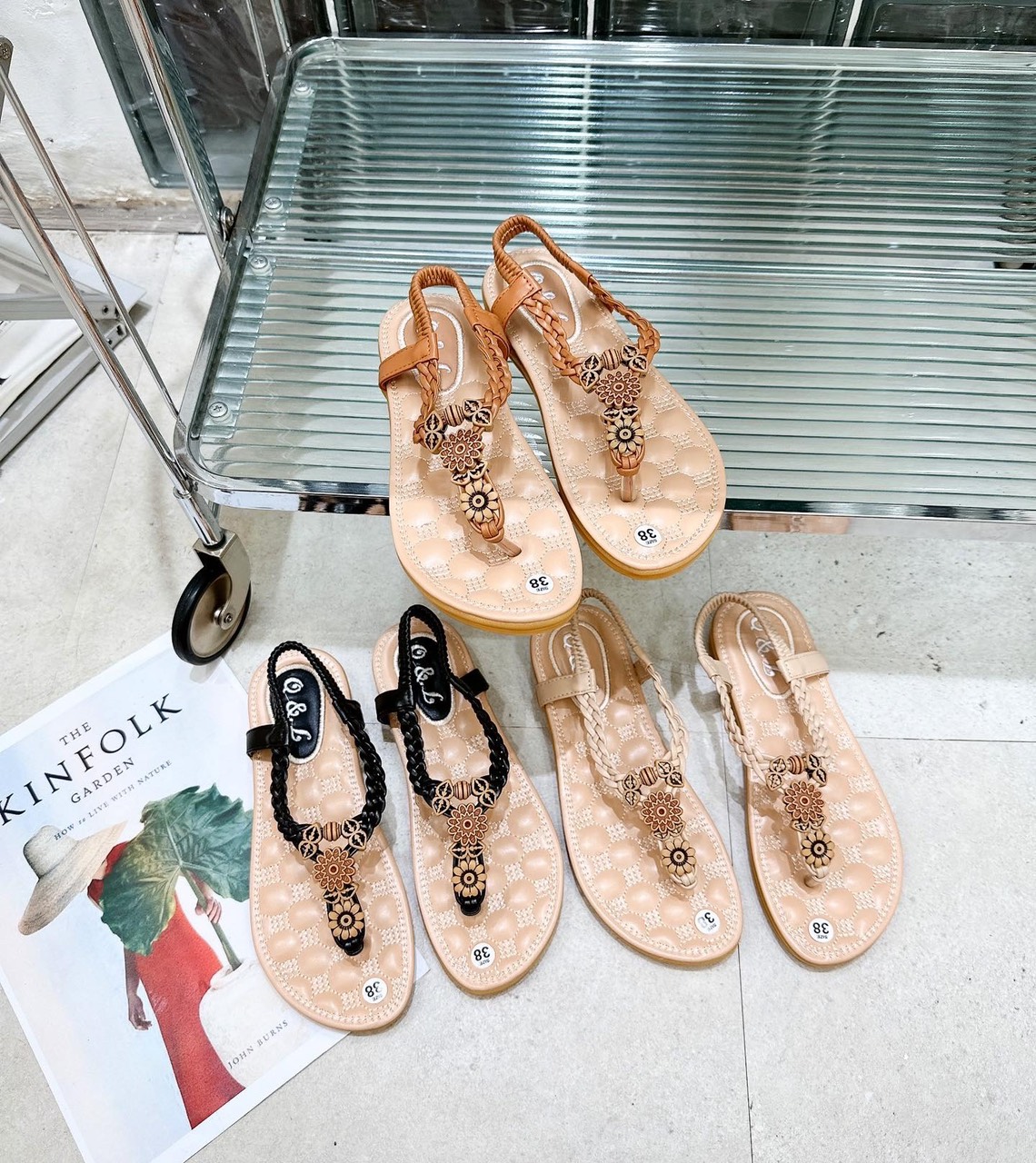 Dép sandal đính đá thổ cẩm