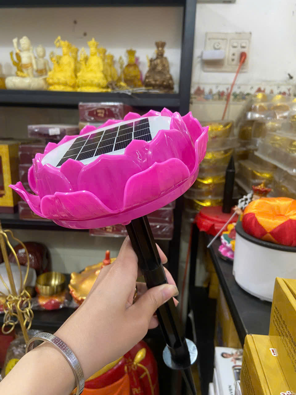 Máy Niệm Phật Năng Lượng Mặt trời 42 Bài (có Kinh Địa Tạng) - Từ 10 có Giá Sỉ