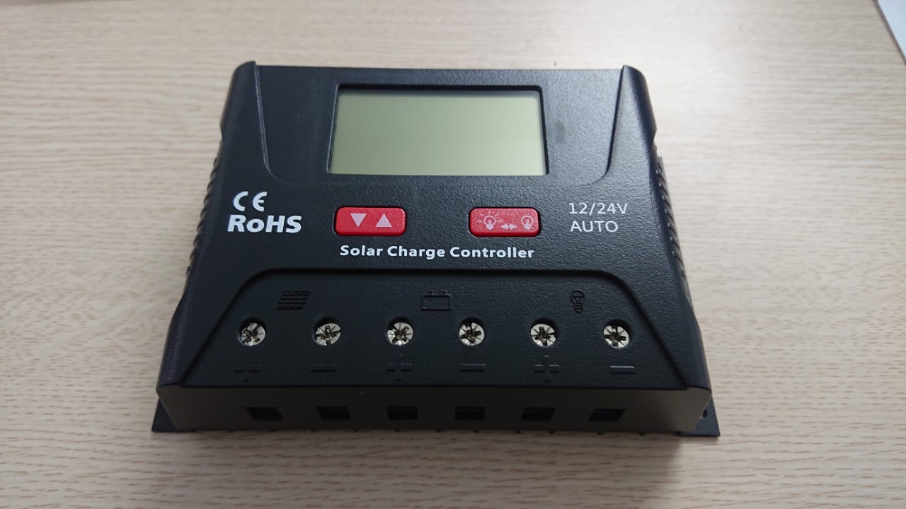 Điều khiển sạc năng lượng mặt trời PMW SRNE HP 2430. Dùng sạc cho bình ắc quy hoặc pin lithium và pin lifepo4. Bảo hành 1 năm.