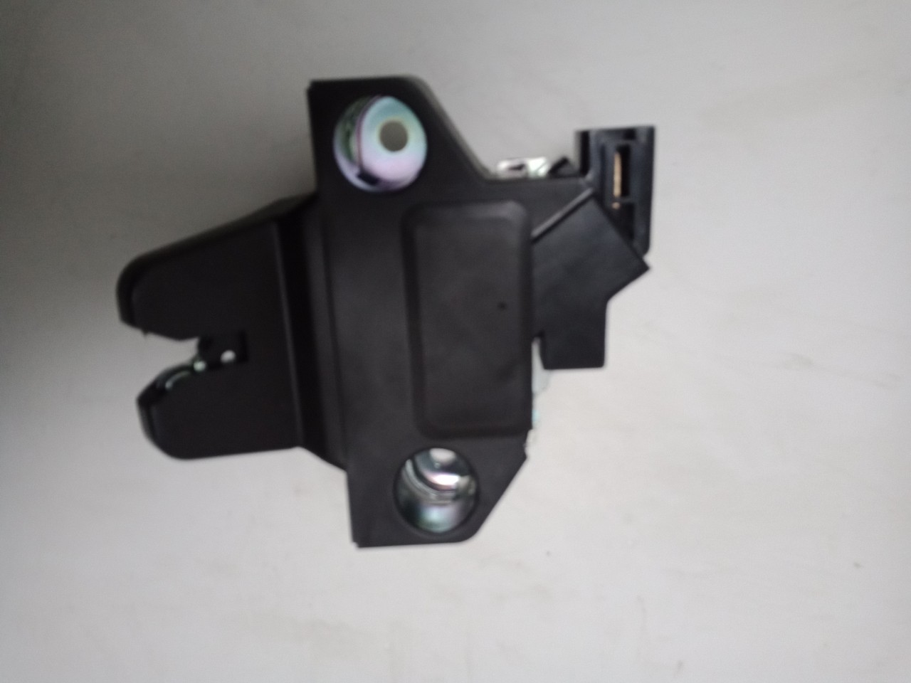 Cơ cấu khóa cốp Vios đời 2008-2013, ổ khóa ngậm cốp vios