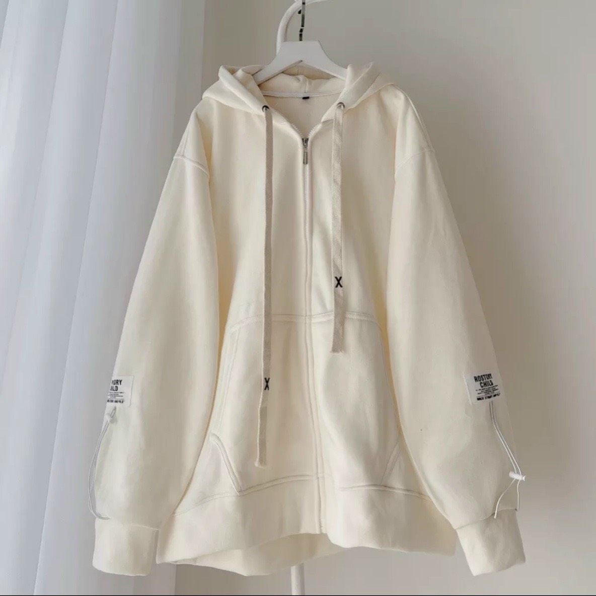 Áo Khoác Nỉ Dây Kéo Form Rộng Phối Taq Tay CHILD Unisex Nam Nữ Chất Vải Dày Dặn Dây Bản To Cực Hot TP88