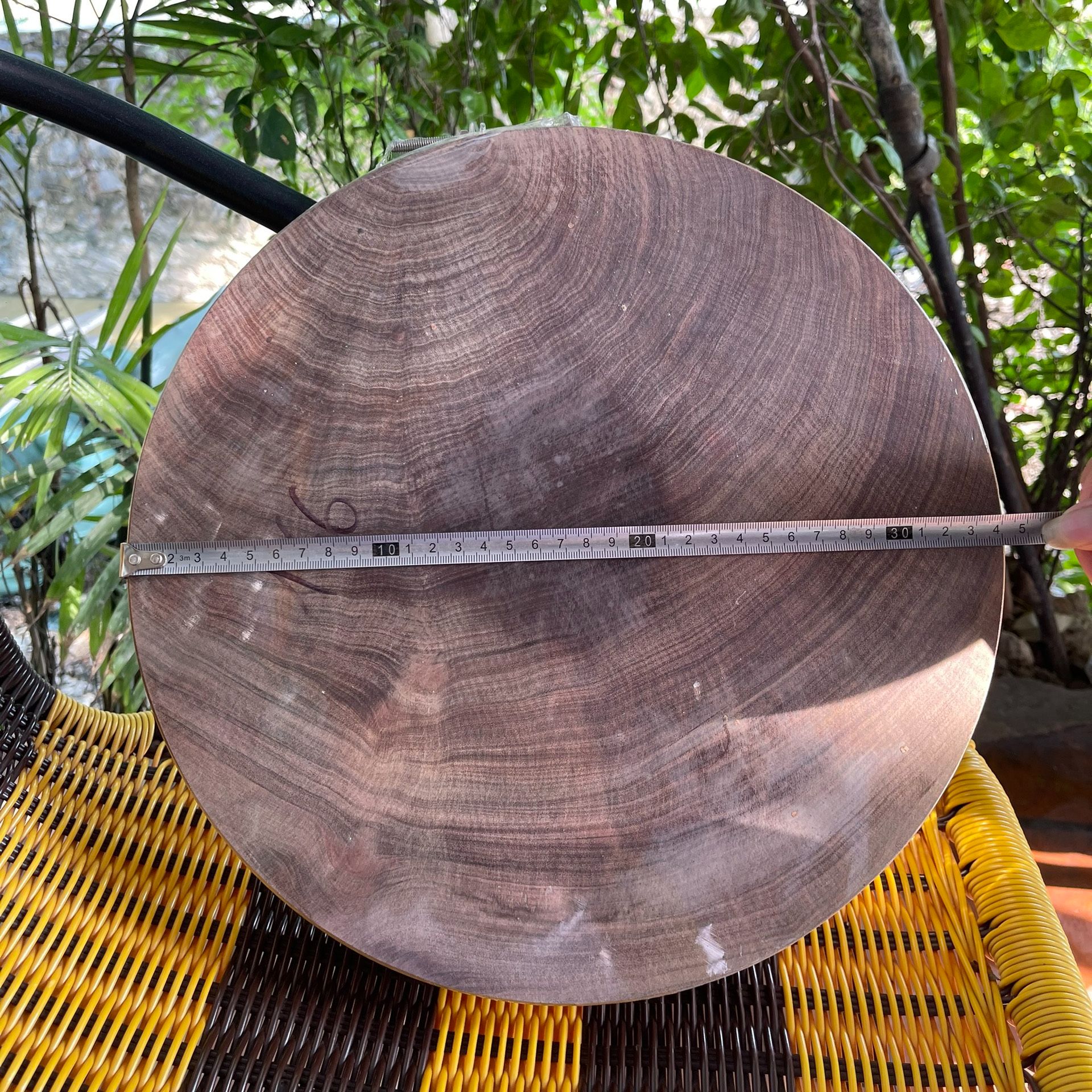 ĐK 34cm quai xách, Thớt gỗ nghiến Tây Bắc, Thớt gỗ không tâm nguyên khối độ bền cao