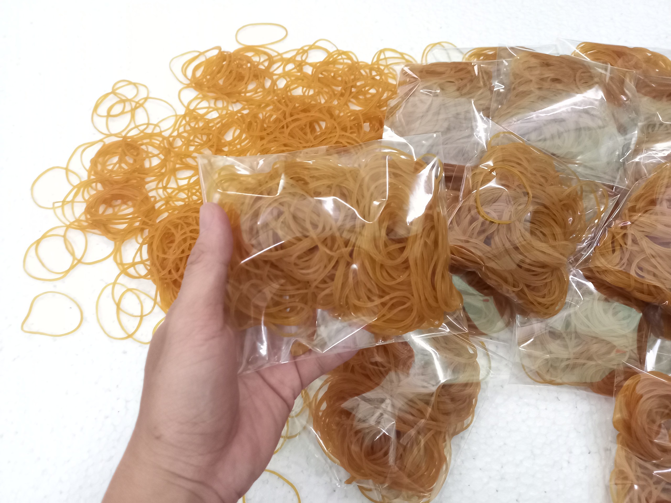 Dây thun dẻo vàng, khoanh lớn