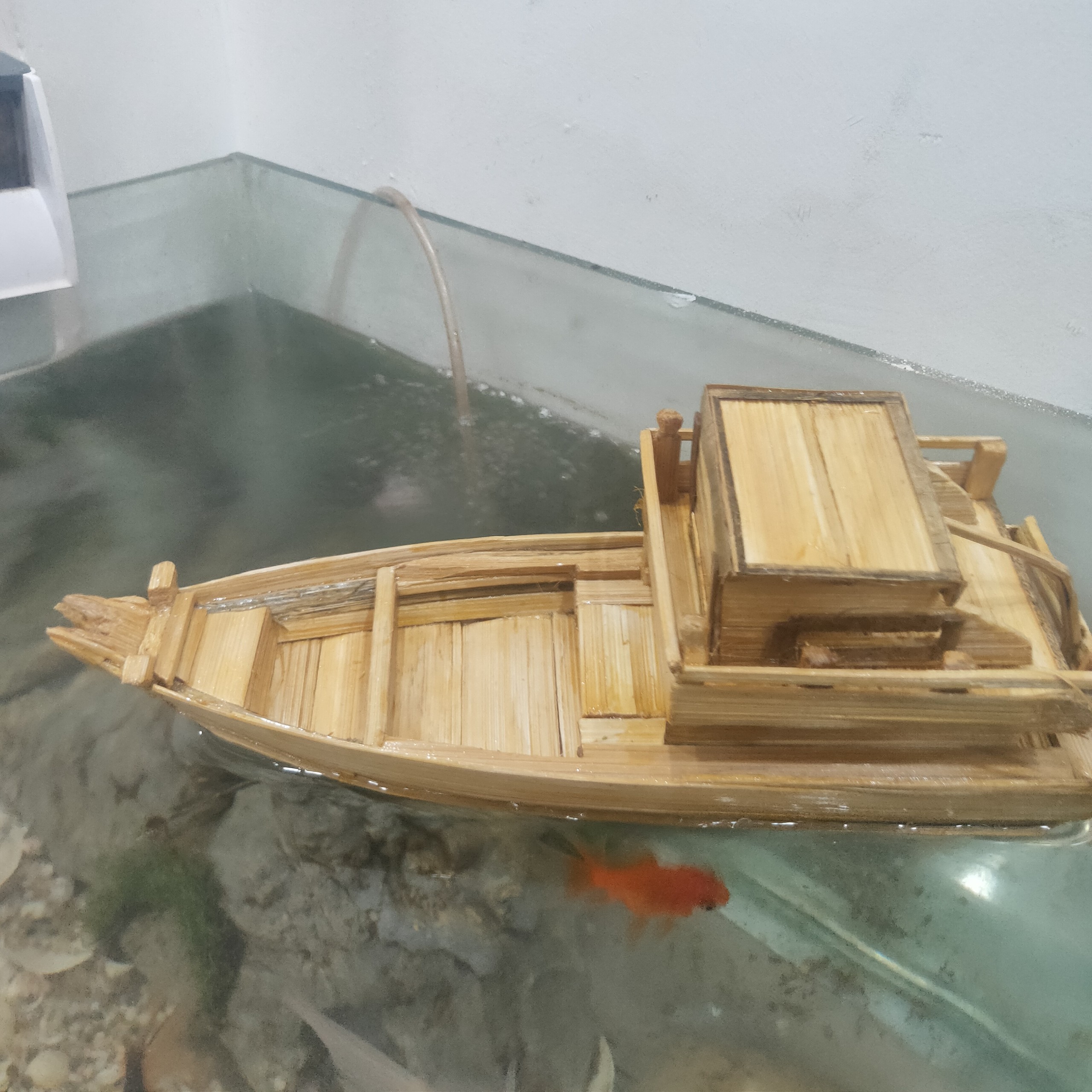 Tàu nổi trang trí hồ cá , bể thủy sinh , tiểu cảnh , hòn non bộ