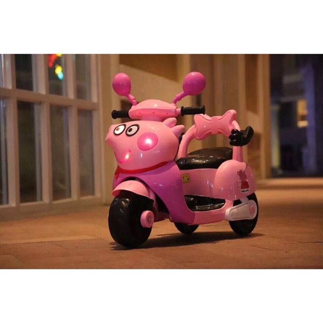 Xe máy điện cho bé hình heo Peppa