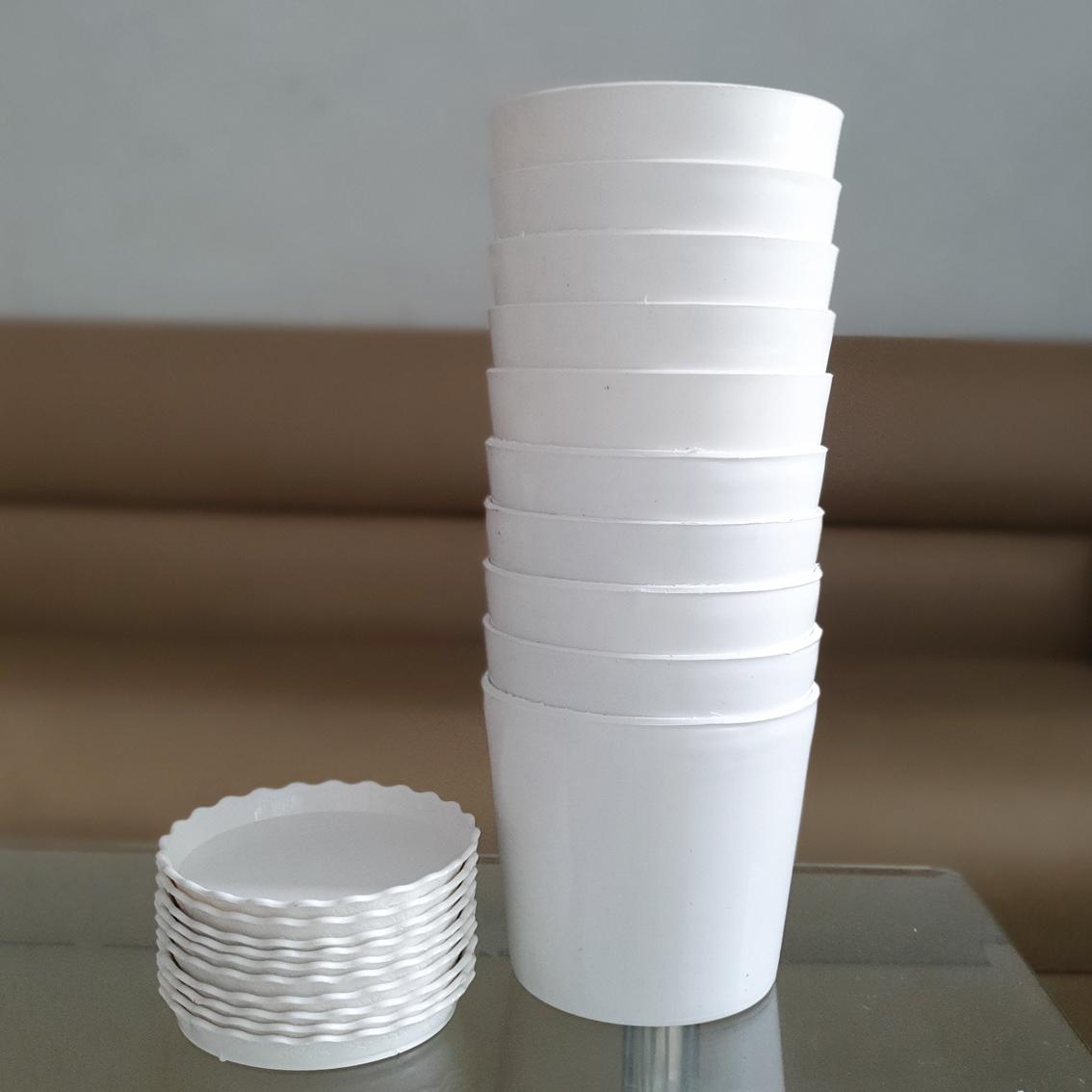 [HCM]Combo 10 chậu tròn trắng nhựa dày 14cm + 10 đĩa lót chậu. Đĩa lót: đường kính ngoài 13cm – đường kính trong 11cm Chậu tròn trơn bóng xinh xắn. Nhựa PP dày dặn cứng chắc