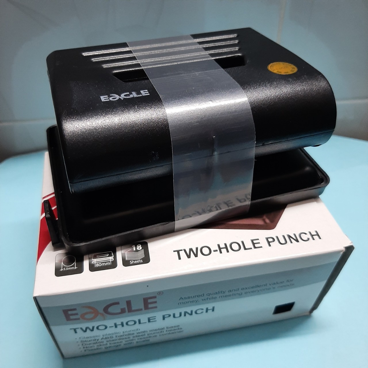 01 cái bấm lỗ/đục lỗ eagle 837 - bấm 20 tờ