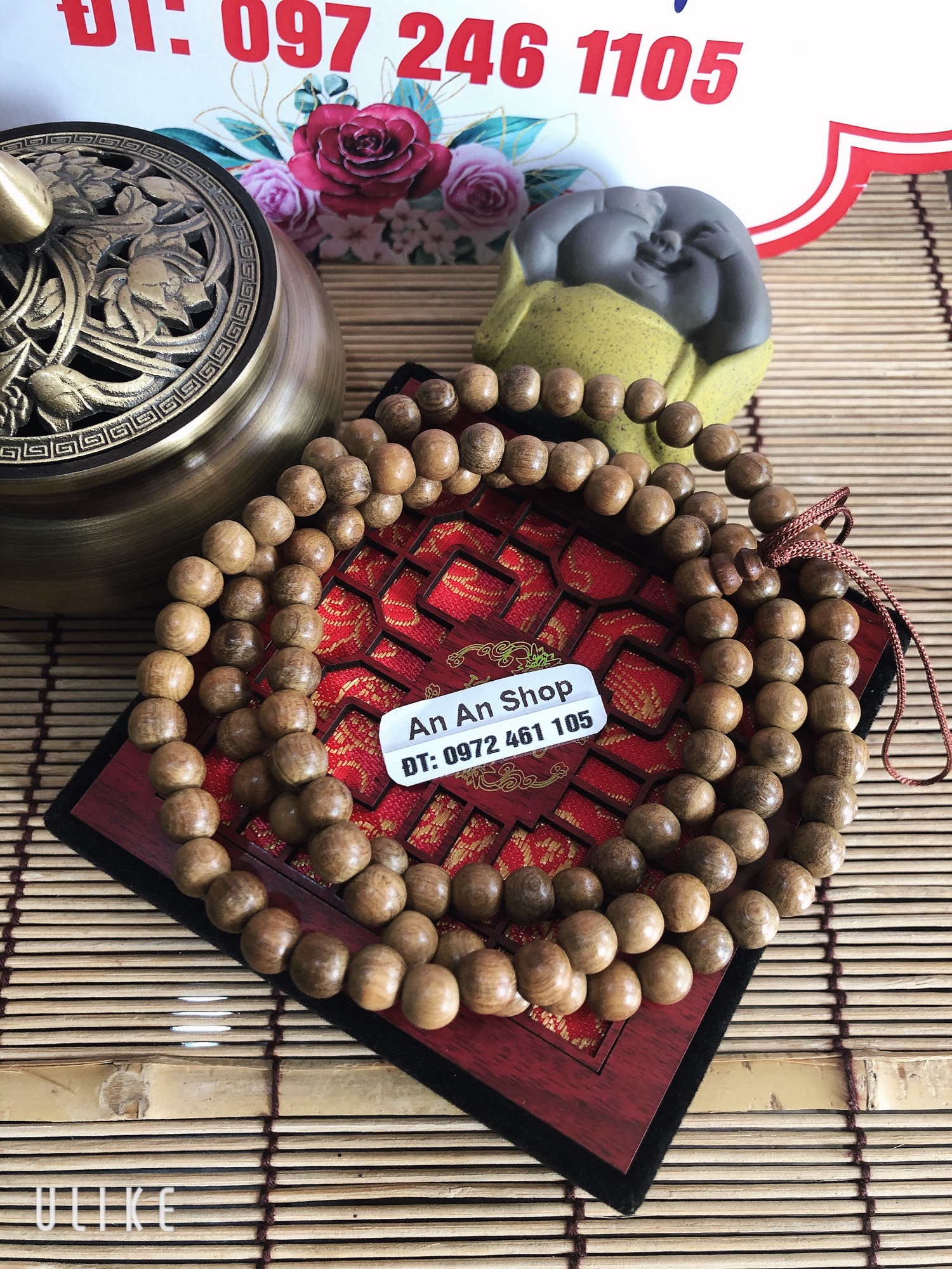Tràng 108 hạt cỡ 8ly bằng gỗ đàn hương màu vàng