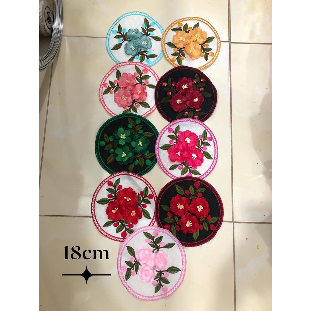 Ren hình tròn trang trí áo dài
