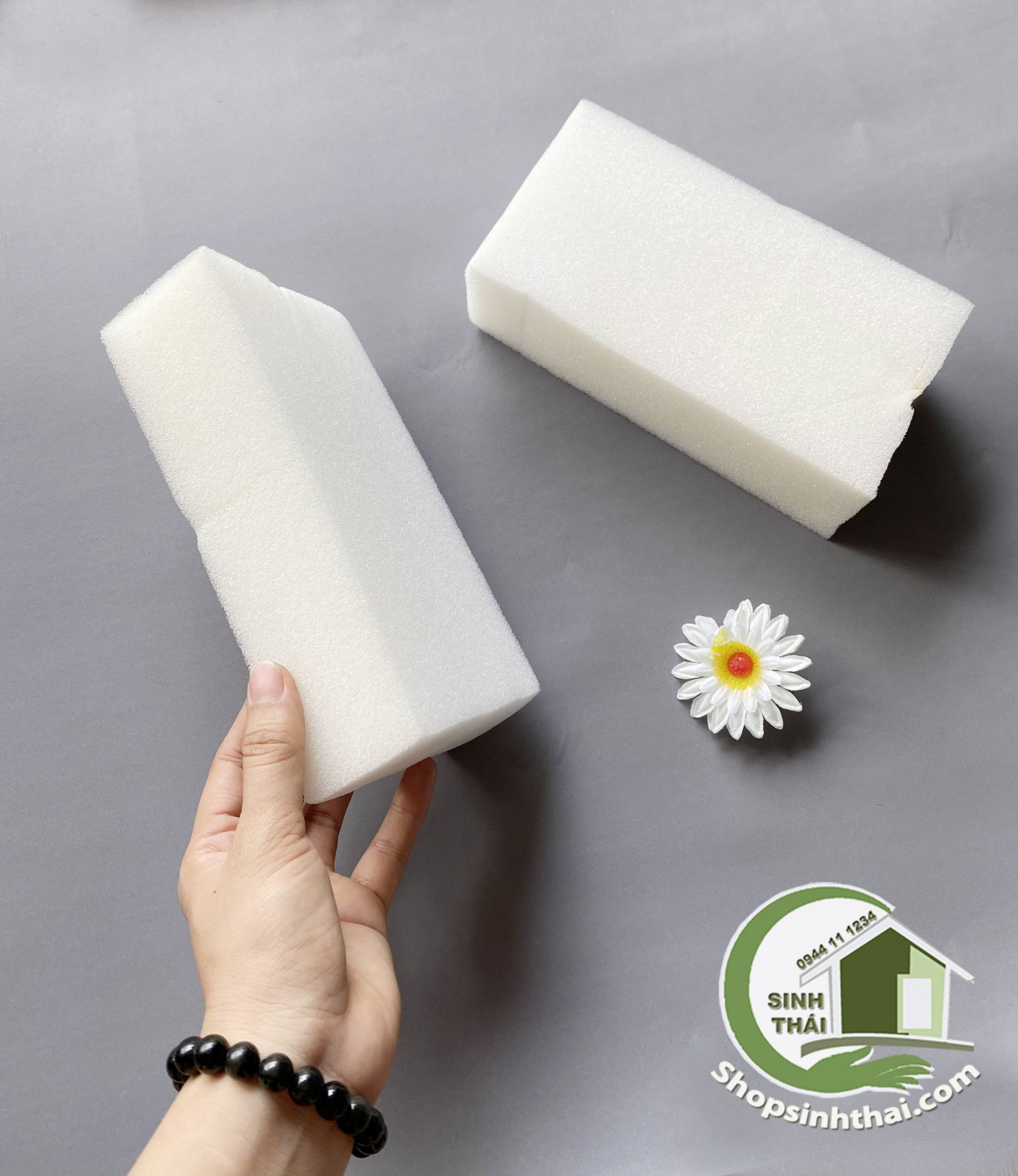 Mút xốp bọt biển lau chùi bảng lau chùi cửa kính đồ đạc mút rửa xe - cục lớn 20cm x 10cm
