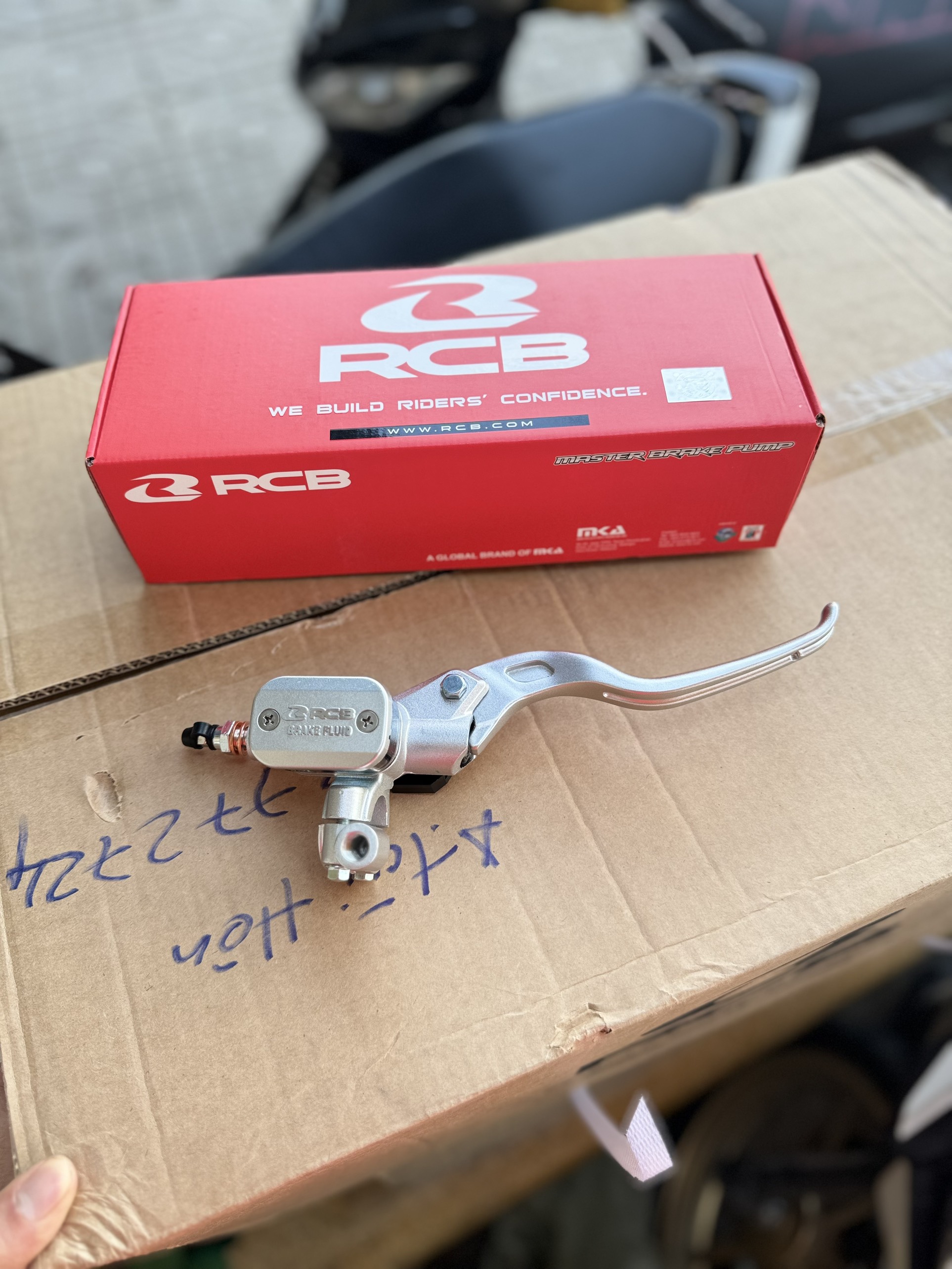 Tay thắng RCB bình vuông 14mm Xi bạc chính hãng