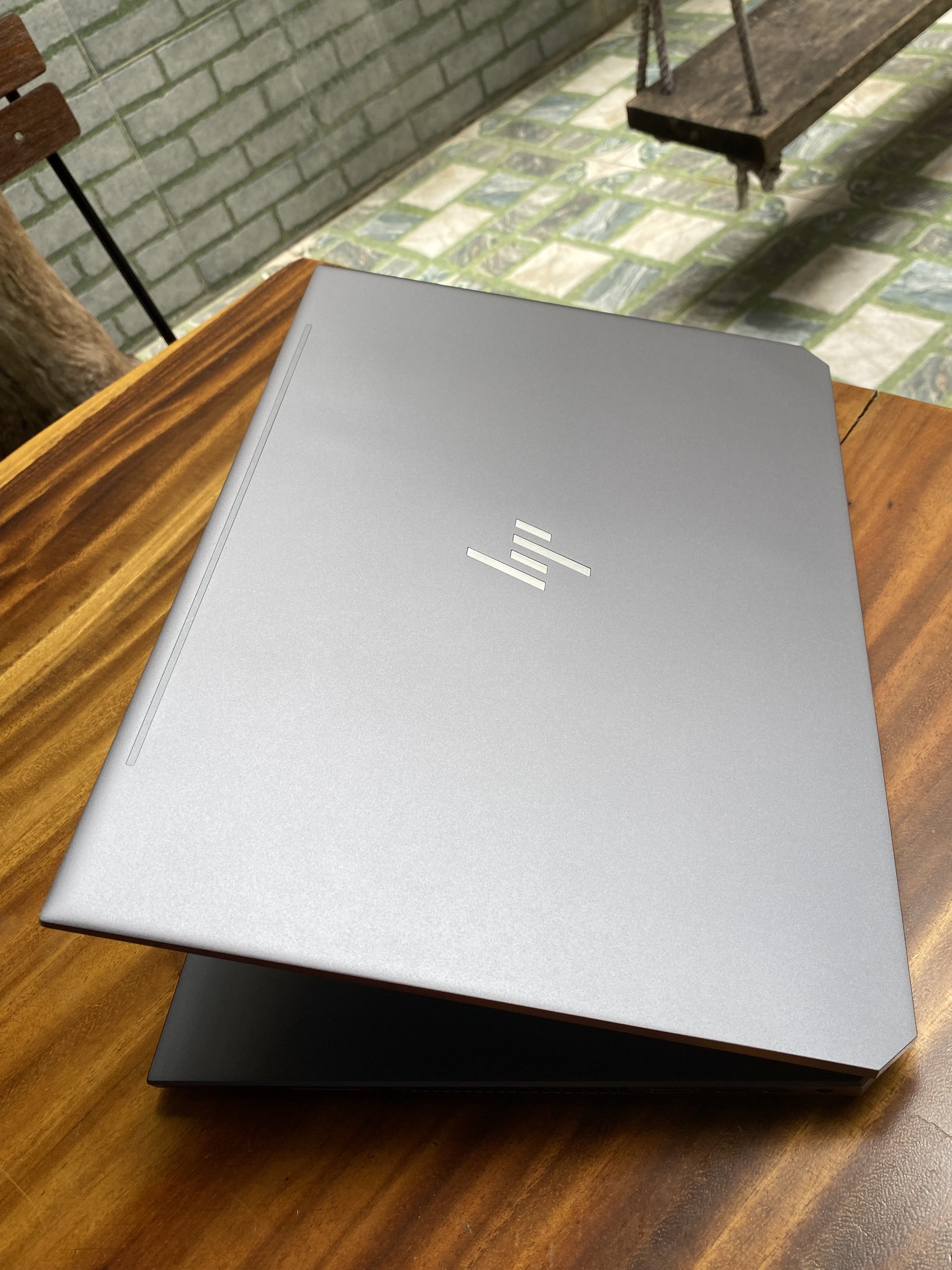 Laptop hp zbook studio g5, i7 8850h, 16g, 512g, 15.6in, full hd, 99%