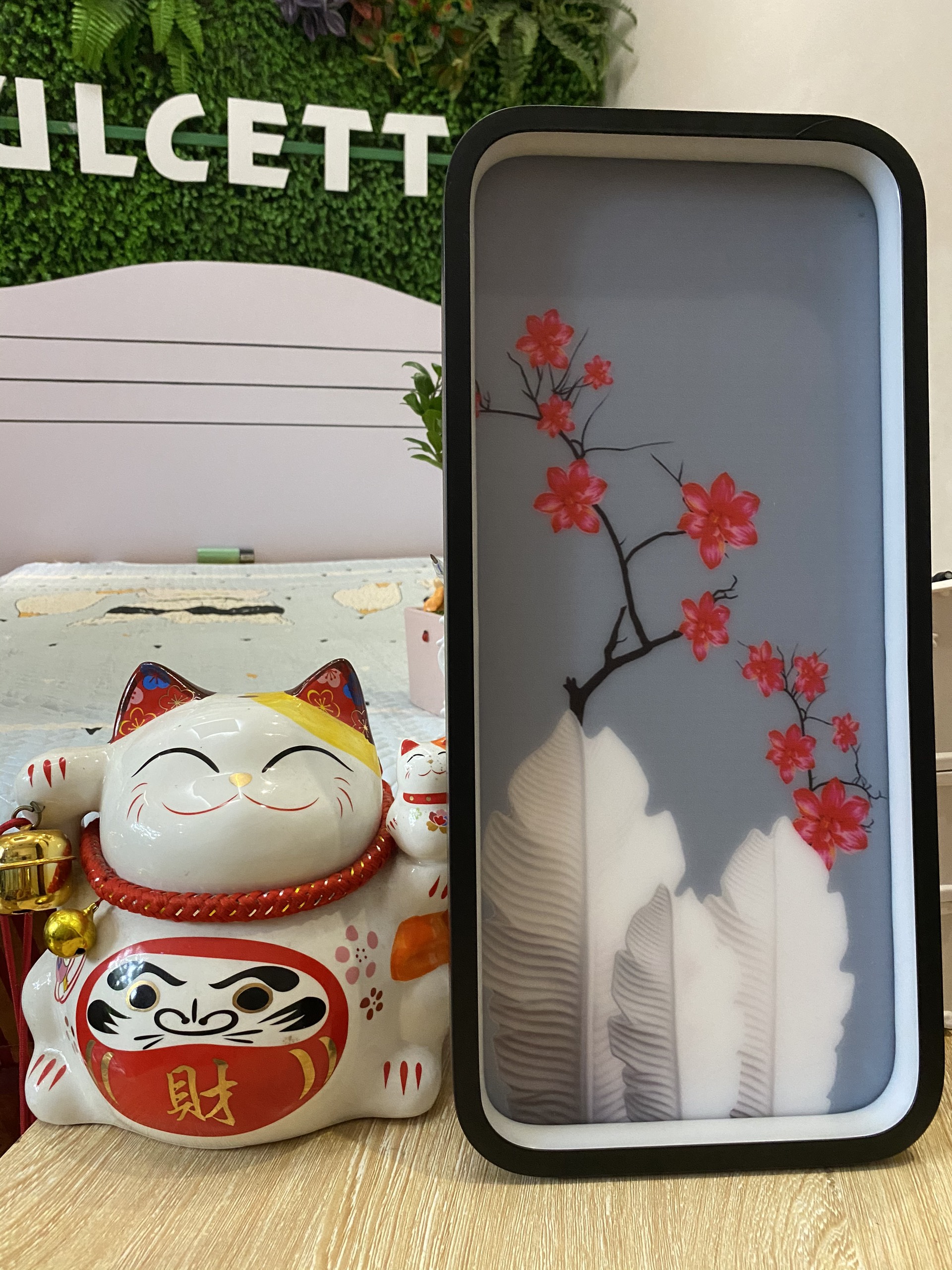 Đèn Led Tranh Gắn Tường PGT Decor - DGT06- Đèn LEd Tranh Trang Trí. Đèn tranh trang trí treo tường là những mẫu đèn có kết cấu đơn giản, kiểu dáng thiết kế độc đáo, nhỏ gọn.