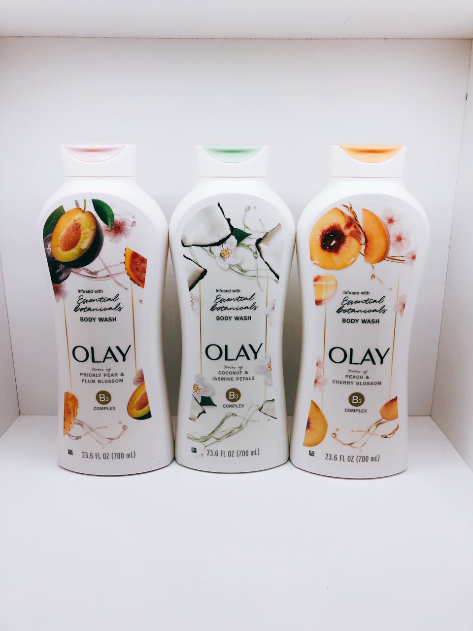 Sữa tắm Olay Body Wash dưỡng da, thơm mát lưu hương 700ml - Hàng xách tay Mỹ