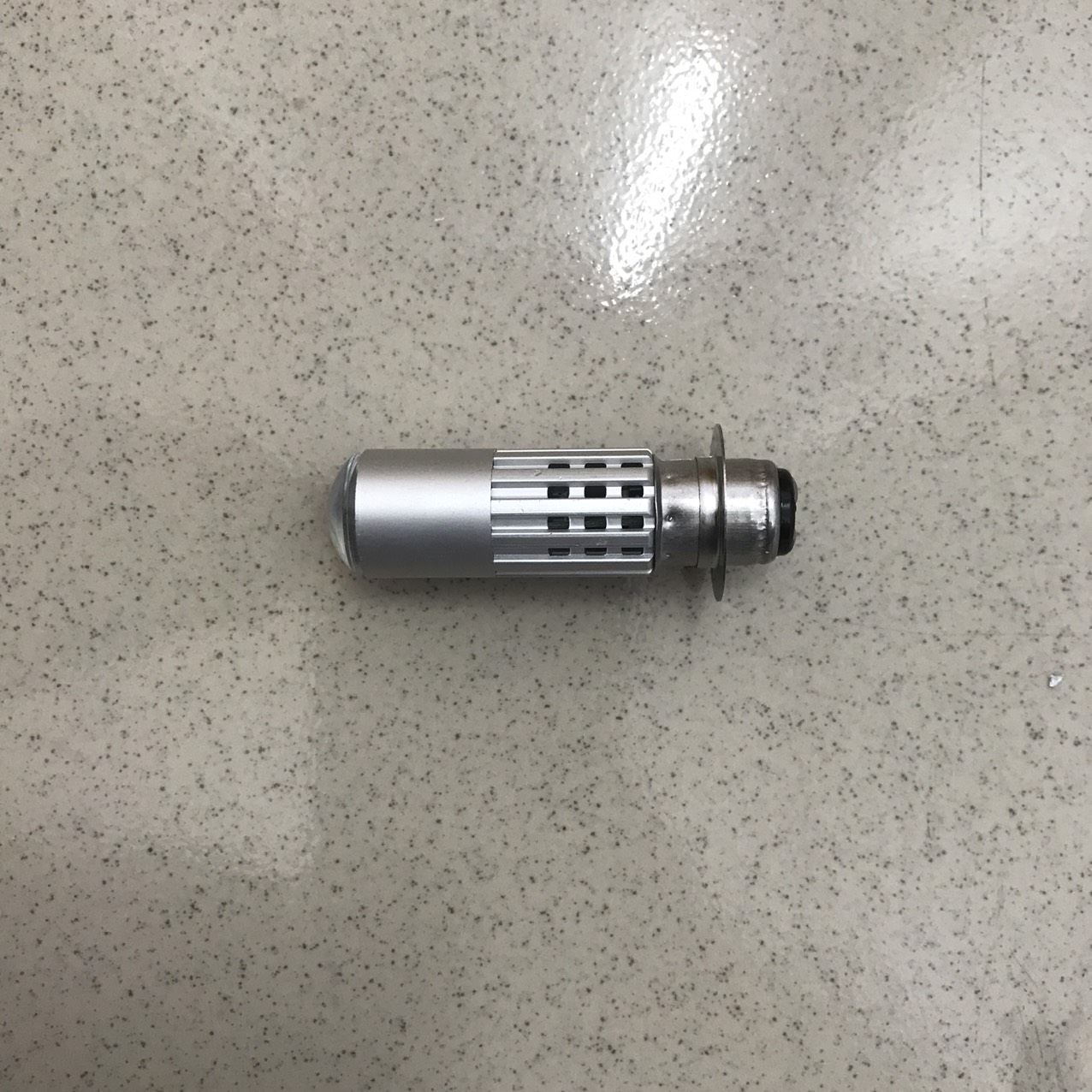 [HCM]đèn led chân m5 đèn led xe máy wave 100  dream cos vàng pha trắng siêu sáng siêu gom hàng y như hình chất lượng tuyệt vờihỗ trợ đi đường tuyệt đối an toàn khi đi xa